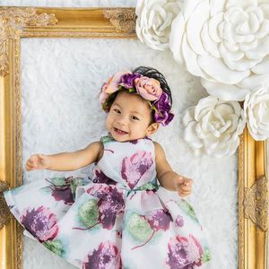 Meet your Posher, Avina